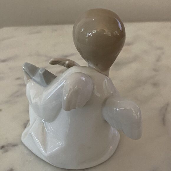 Vintage NAO by Lladro Angel Cherub with Harp Made in Spain Angel Strumming - Picture 4 of 12